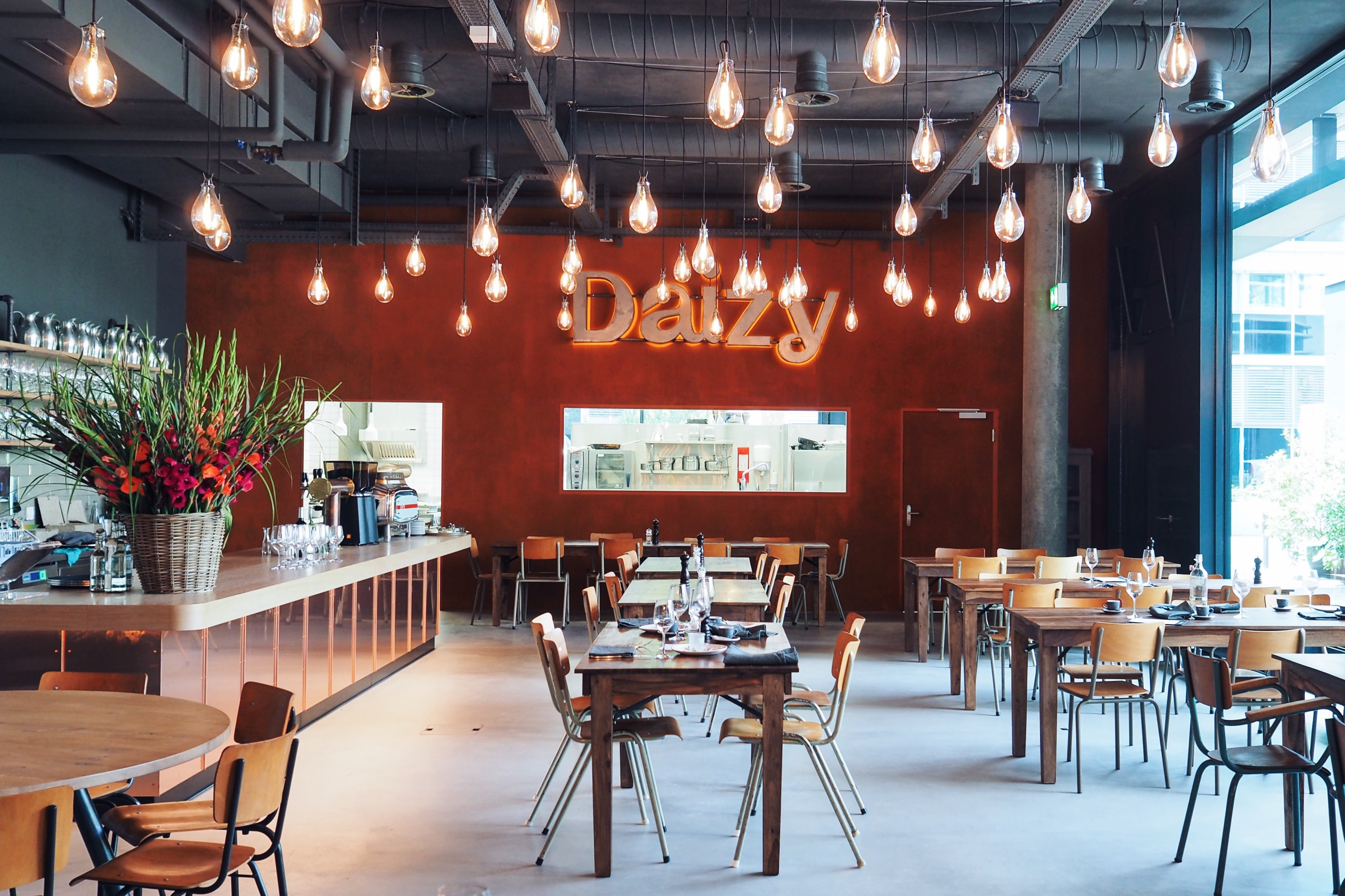 Daizy Restaurant, Bar & Diner ZÃ¼rich Binz